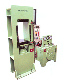 50 Ton Moulding Press